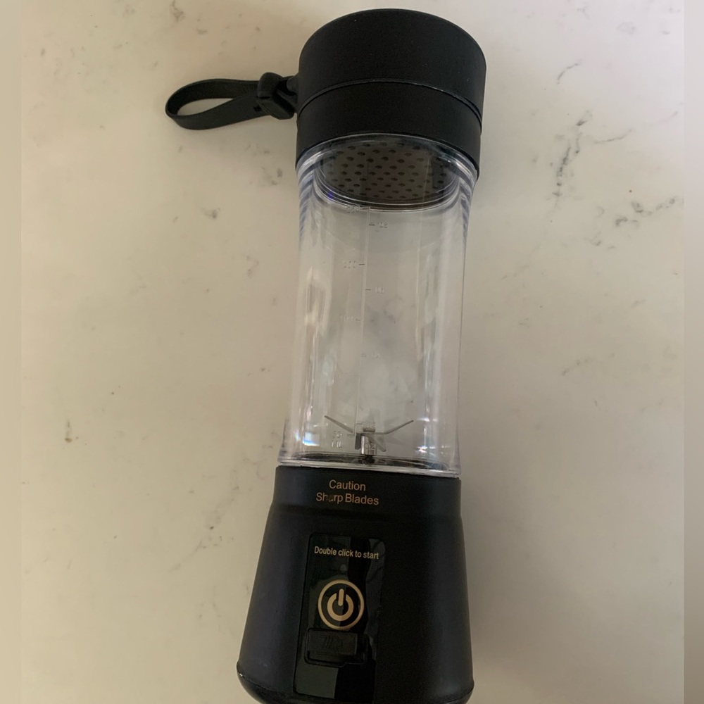 ⭐️*3 for $10** Handy Gourmet RevMix Portable blender - Picture 12 of 14